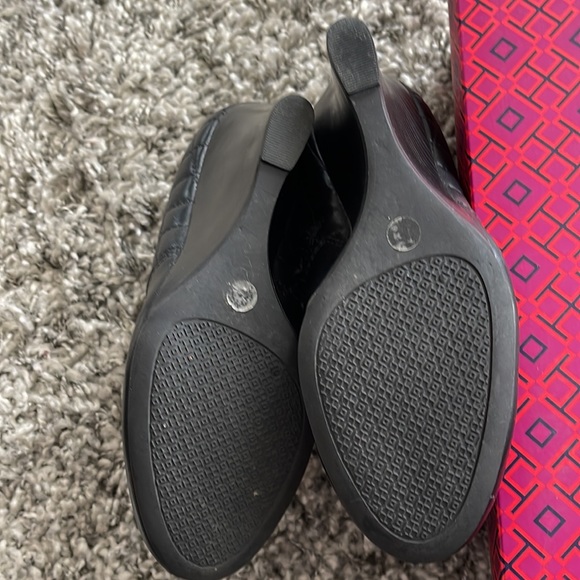 Tory Burch Leila Wedge Bootie 8.5 - Picture 4 of 6